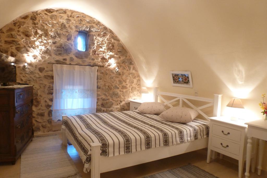 To Petradi Leilighet Avgonima Rom bilde